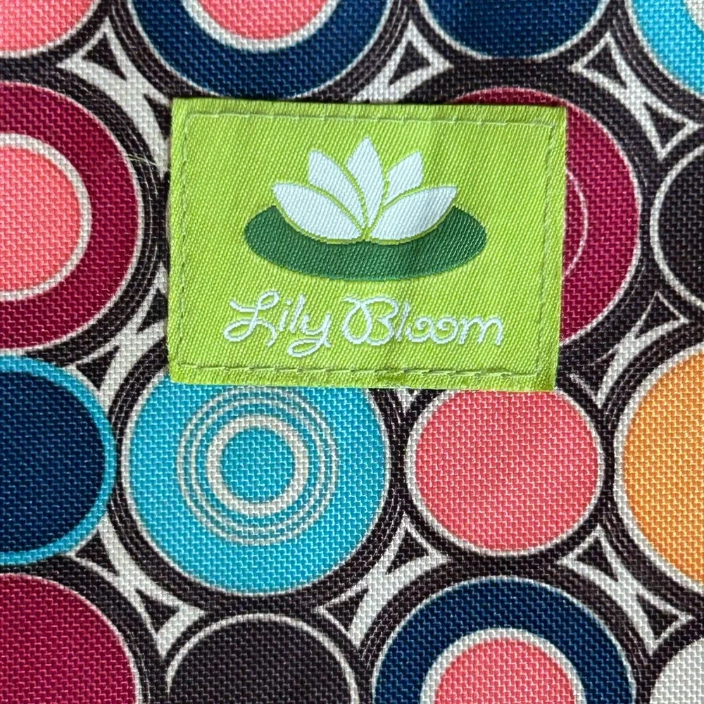 Lily Bloom this so